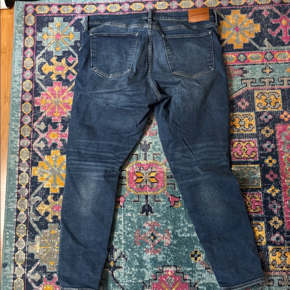 Lucky Brand Dark Blue Skinny Jeans - Picture 3 of 3